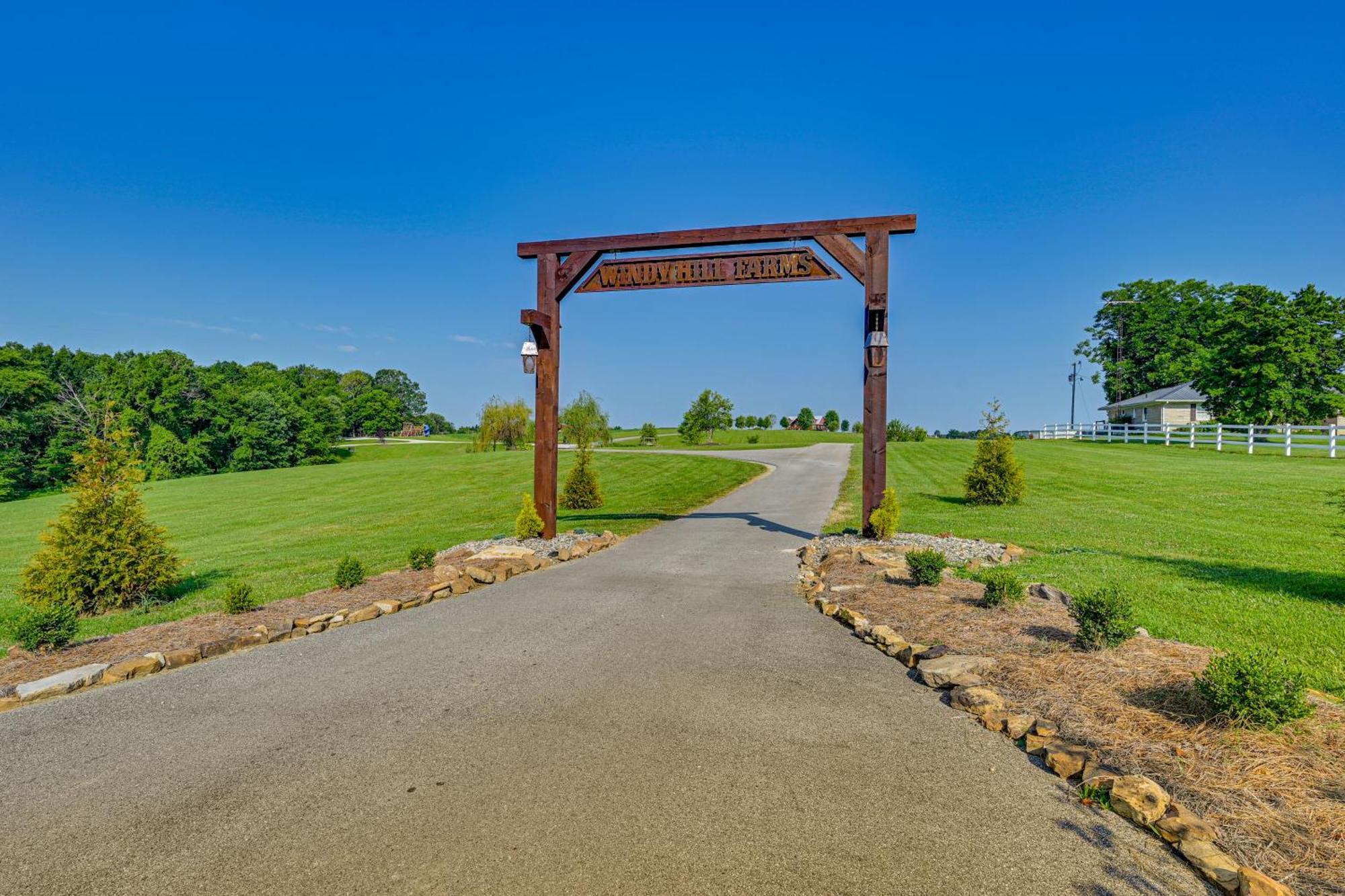 Almost Heaven Farmers Paradise On 50 Acres! Villa Brownsville Exterior foto