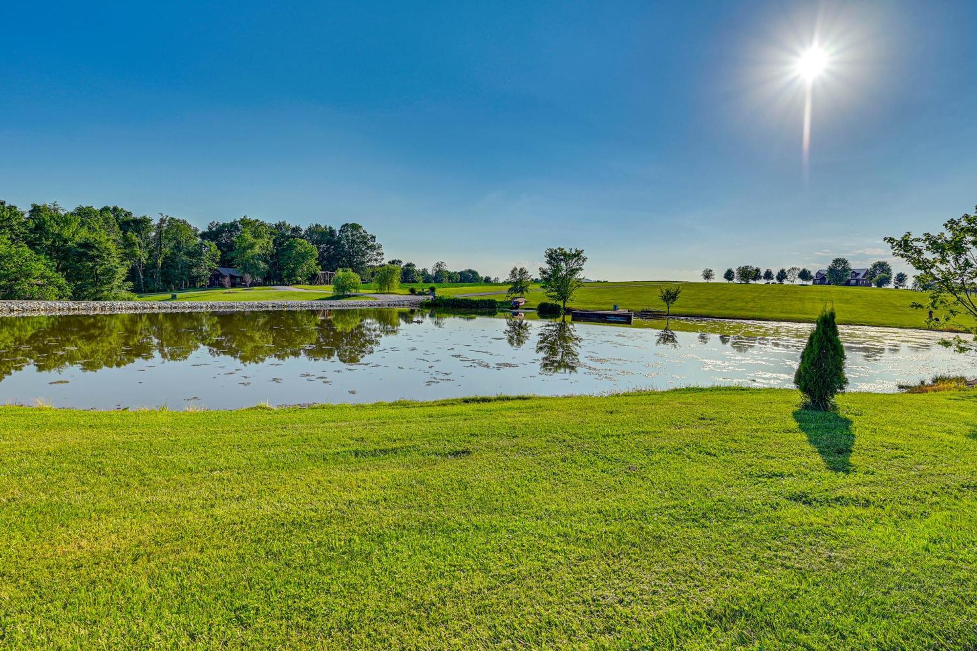 Almost Heaven Farmers Paradise On 50 Acres! Villa Brownsville Exterior foto